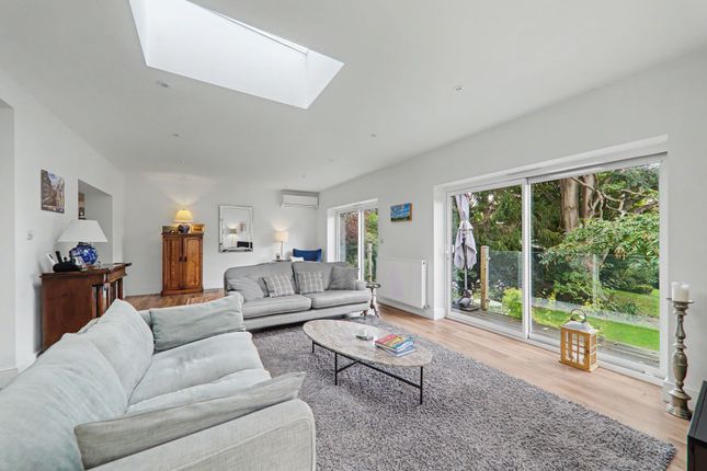 53 Furze Road, Worthing photo 3