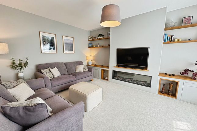 8 Barton Walk, Bristol photo 2