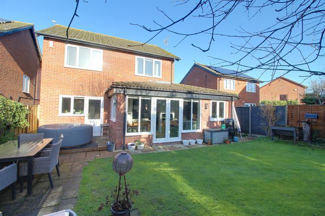 3, Limekiln Grove, Gloucester photo 2