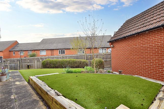 Detached house for sale in Nightingale Way, Didcot, Oxfordshire