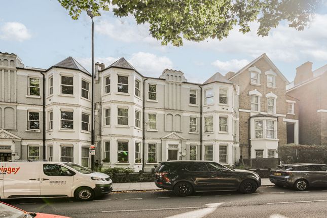 Middle Lane, Crouch End photo 3