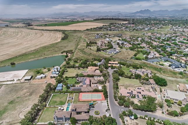Property for sale in Rooivalk Close, D'urbanvale, Durbanville, Western Cape, 7550