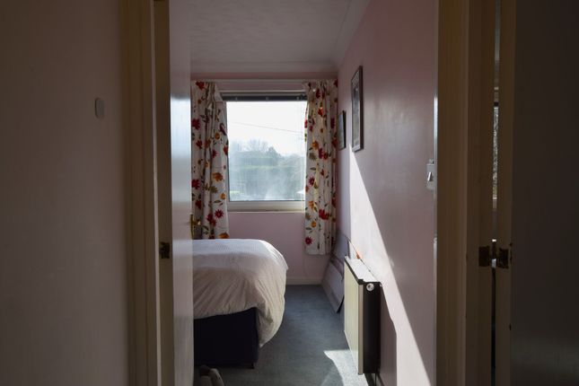 Flat 14, Homewell House The Moors, Kidlington photo 3
