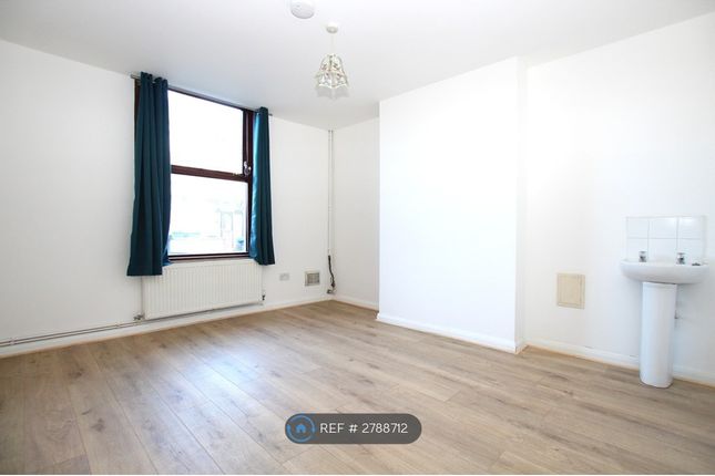 St Georges Avenue, Sheerness photo 2