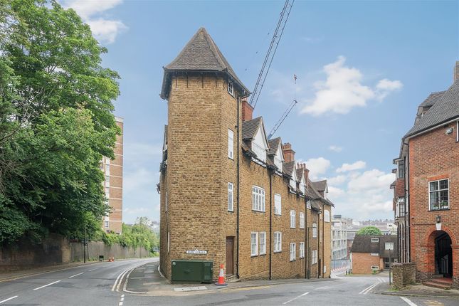 Thumbnail Flat for sale in Wycliffe Buildings, Portsmouth Road, Guildford
