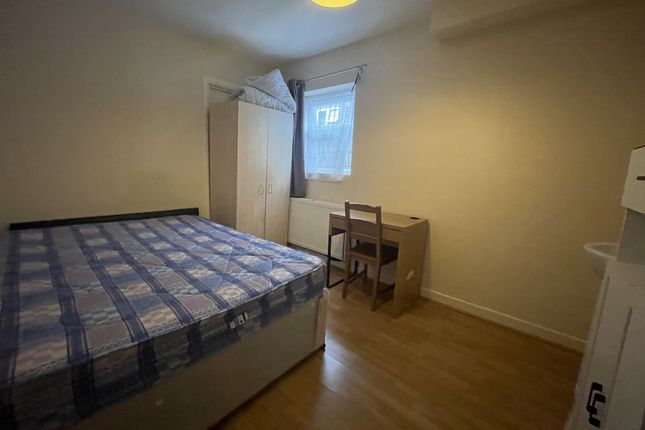 Room to rent in Chalkhill Road, Wembley