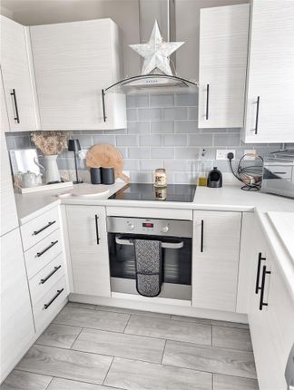 10, Herwick Close, Hereford photo 4