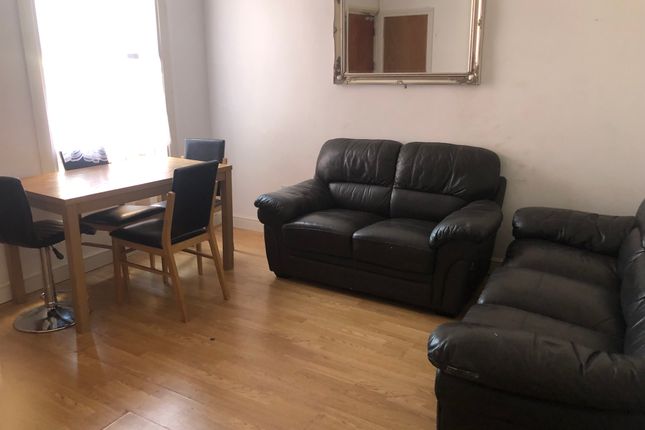 Thumbnail Terraced house to rent in Hatherley Road, Reading