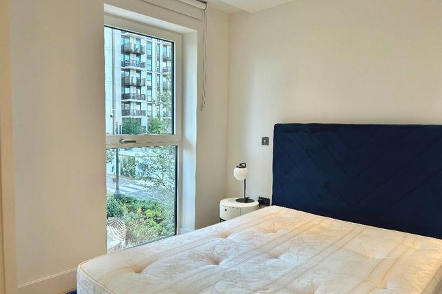 Studio to rent in Parkside Apartments, London