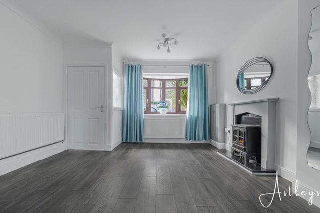 24 Greenway Road, Neath photo 3