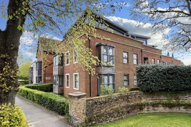 Flat for sale in Oaks Road, Tenterden