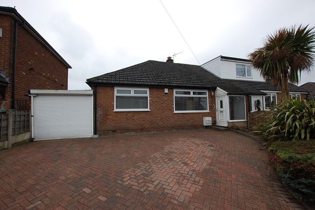 Thumbnail Bungalow to rent in Manor Farm Close, Ashton-Under-Lyne, Greater Manchester