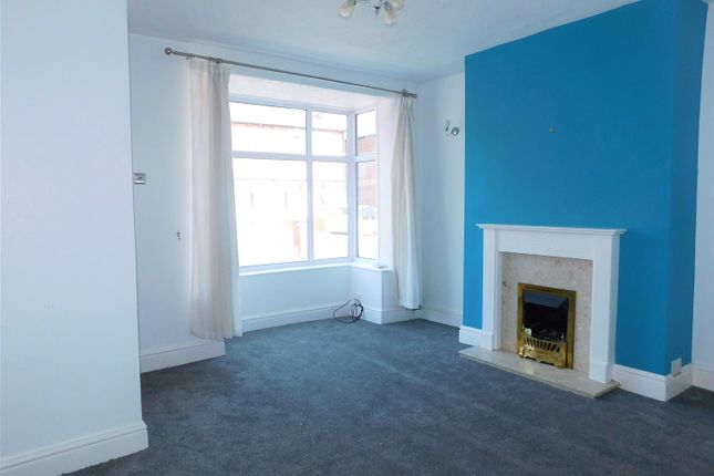 4, Kingston Avenue, Bolton photo 3