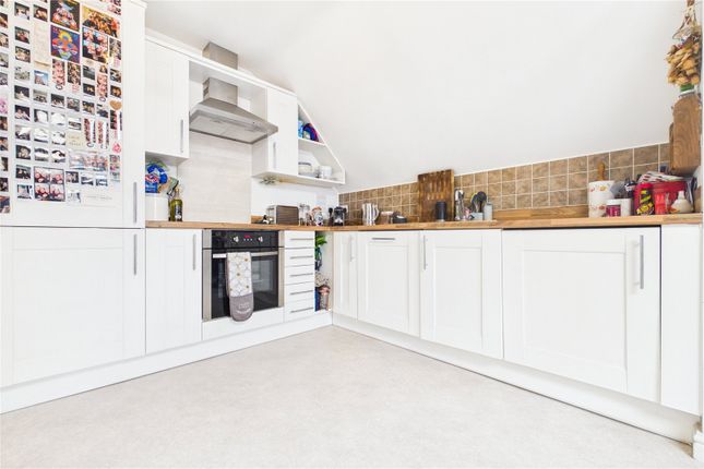Flat 5, Diana House,, Fortuna Mews, Berkshire photo 3