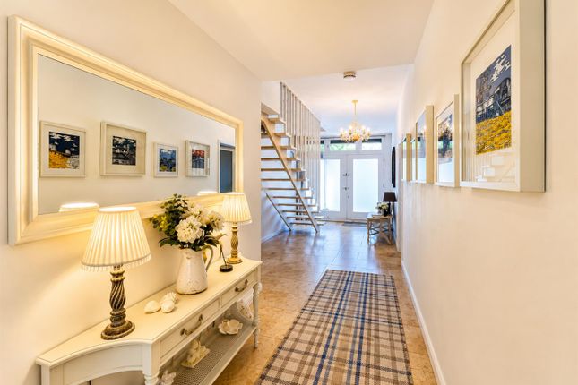 42, The Ridgway, South Sutton photo 4