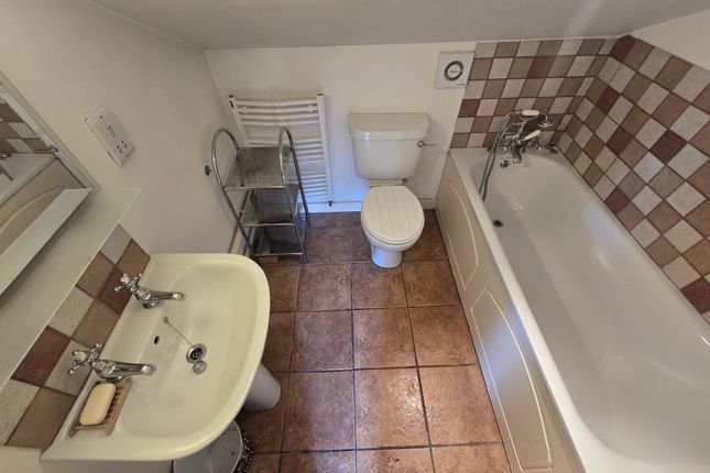 50A North Worple Way, London photo 2