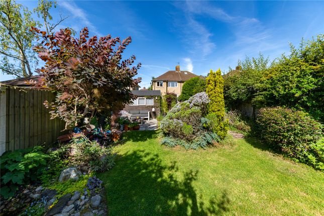 18, Heywood Drive, Bedfordshire photo 2
