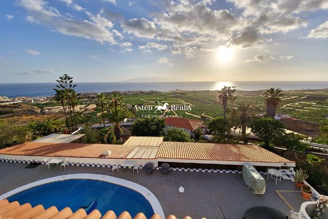 Villa for sale in Alcalá, Alcala, Santa Cruz Tenerife