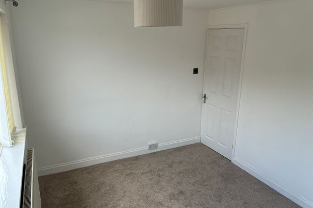 33, Nottingham photo 5