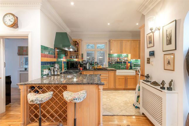 Detached house to rent in Brewster Gardens, London