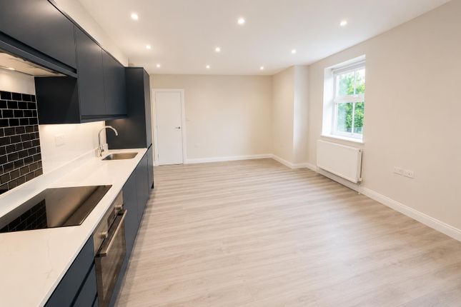 17, Merlin House, Falconry Court, Epping photo 2