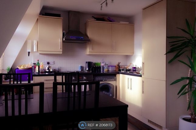 Flat to rent in Victoria Place, Bristol