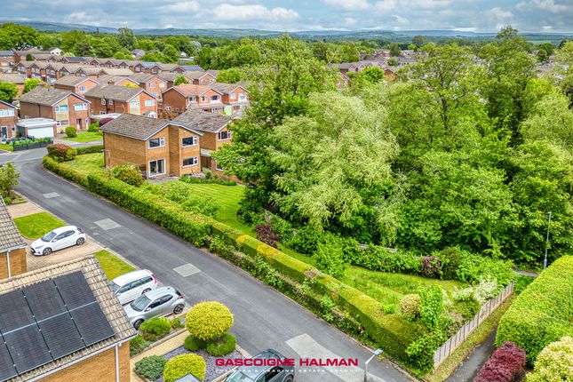 2 Padstow Drive, Stockport photo 2