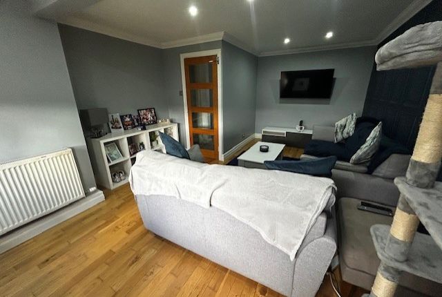 EARLSTON CRESCENT, North Lanarkshire photo 3