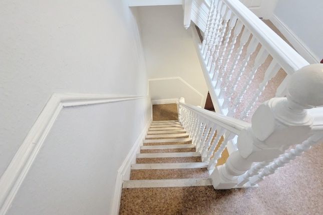 flat 4 55, Esplanade Avenue, Porthcawl photo 4
