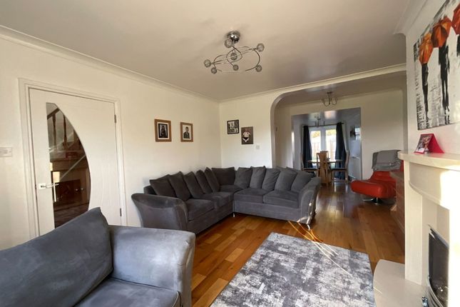 4 Lambton Terrace, Jarrow photo 2