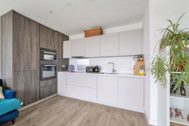 Flat for sale in Whittle Road, London