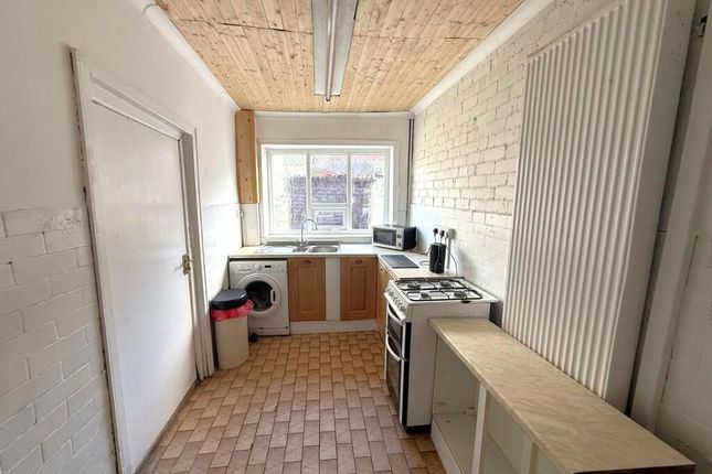 74, Lynwood Avenue, Darwen photo 2