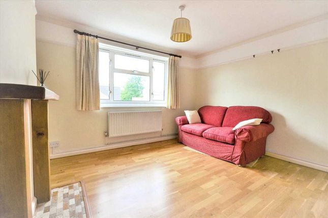9, Carlton Road, Chiswick photo 4