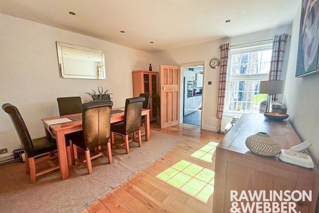 40, Beauchamp Road, West Molesey photo 3