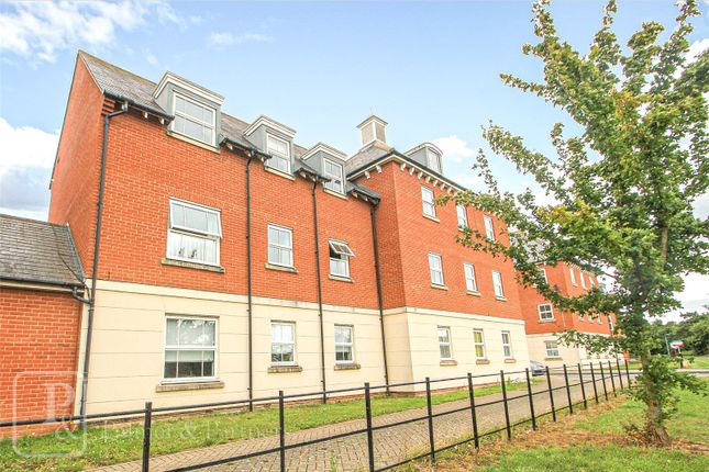 Flat to rent in Chariot Drive, Colchester, Essex