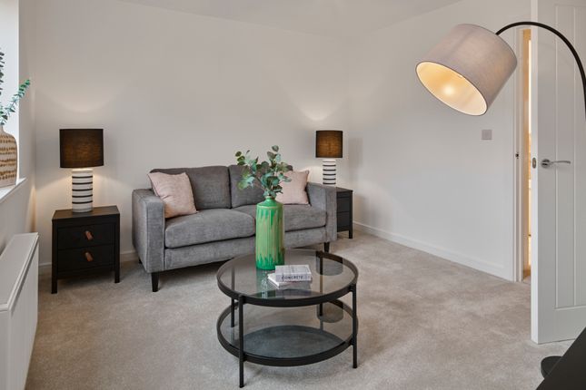 14, Dee Road, Tilehurst, Reading photo 3