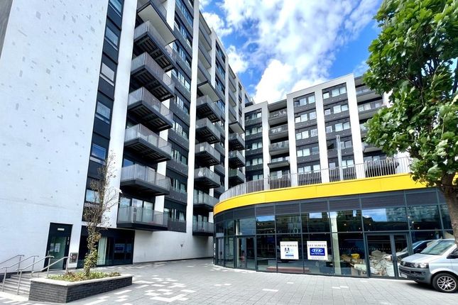 Thumbnail Flat for sale in Valentines House, 51-69 Ilford Hill, Ilford, Greater London