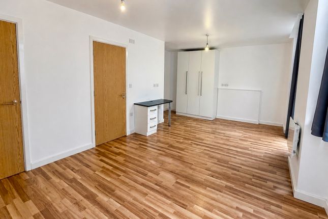 Flat A16, Clyde Court, Leicester photo 3