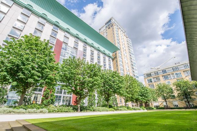 Flat for sale in Berkeley Tower, Canary Riverside, 48 Westferry Circus, London