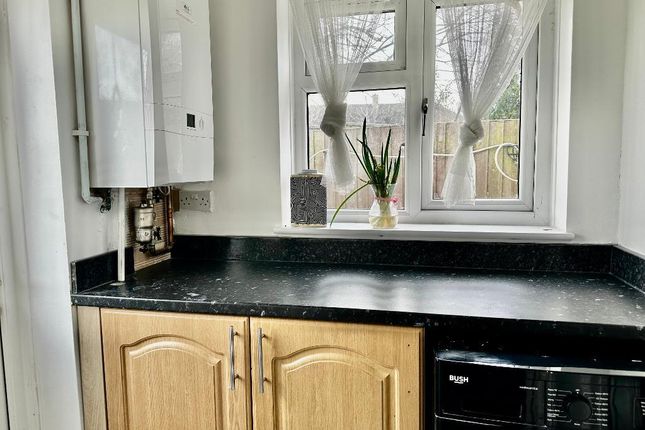 36, Batchwood Green, Orpington photo 2