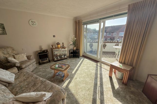 22, The Leas, Rustington photo 2