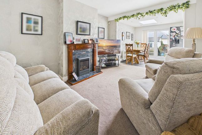 54, Manor Way, Cardiff photo 3