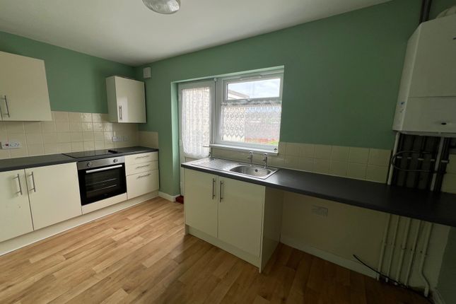 41, Mayland Avenue, HULL photo 2