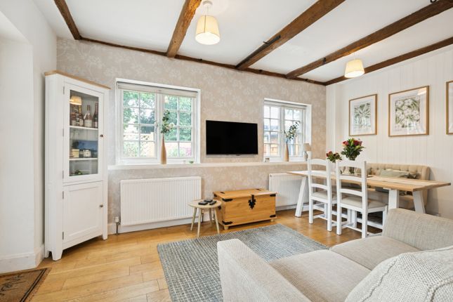 1, Digswell House Mews, Hertfordshire photo 2