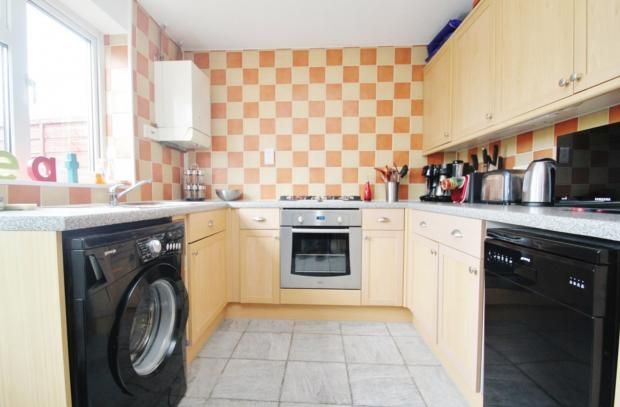 11 Crusader Road, Hedge End, Southampton photo 4
