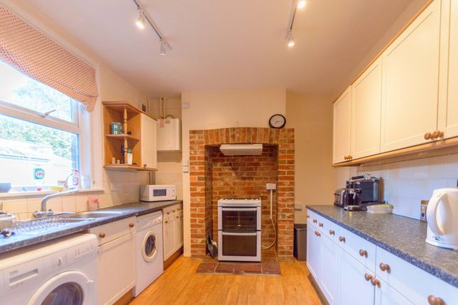 Room 1, 46, Wilton Road, SALISBURY photo 2