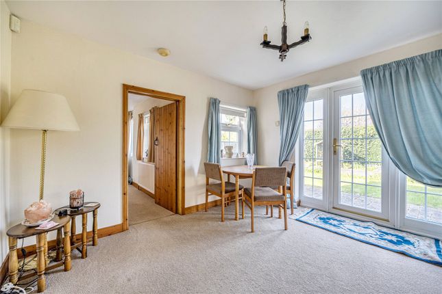 50, Crockhamwell Road, Reading photo 4
