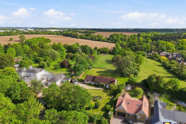 Green Pastures, Harlow Road, Roydon photo 3