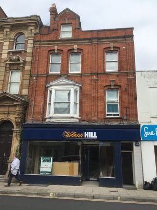 Retail premises to let in Fore Street, Wellington
