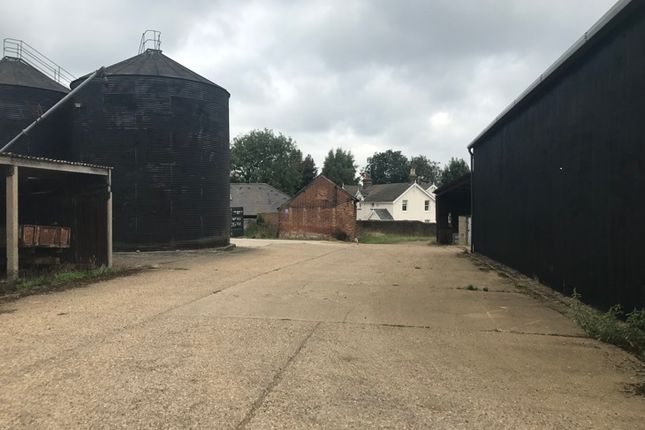 Warehouse to let in Commercial Unit, Swangleys Farm, Swangleys Lane, Knebworth, Hertfordshire